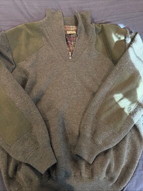 Barbour Men's olive Sweater with Olive Shoulder & Elbow Patches